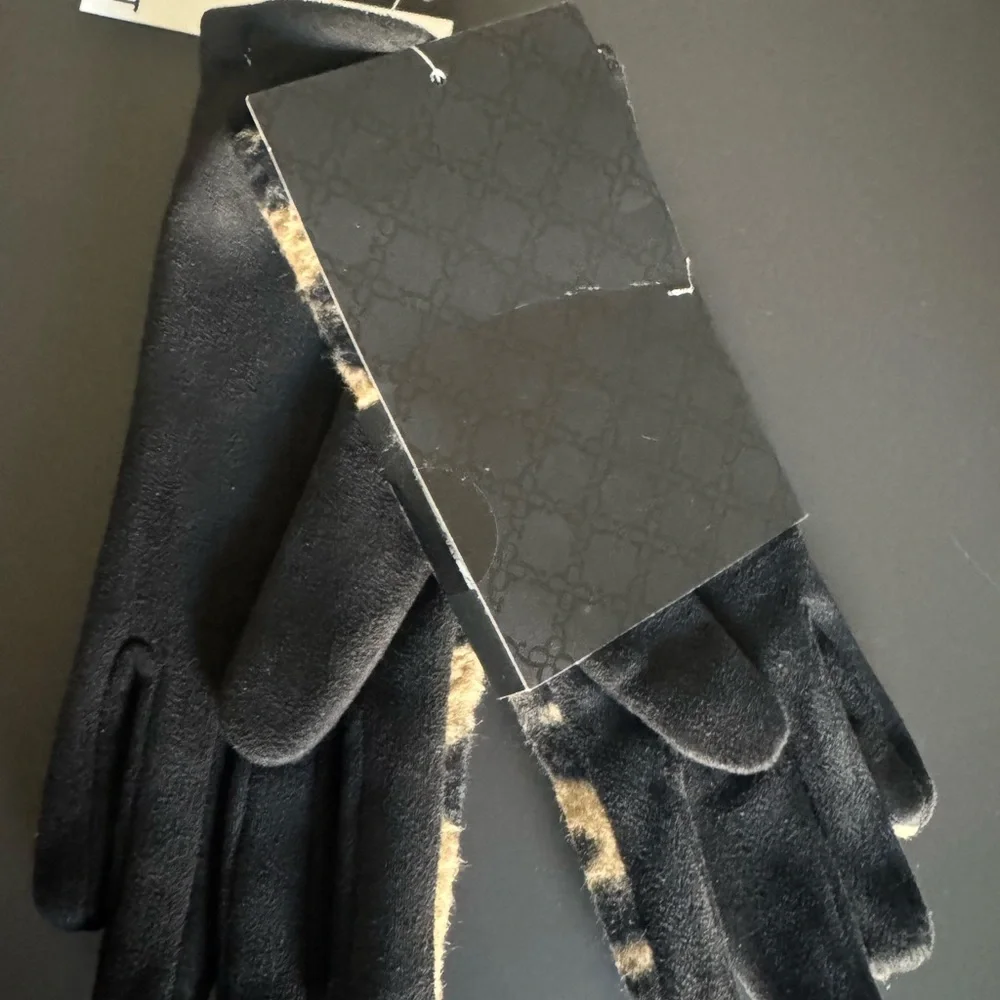 Nine West Animal Print Gloves - Black and Tan - Picture 3 of 4